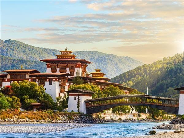 The Himalayan Kingdoms of Nepal & Bhutan